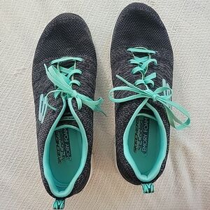 Women's Skechers Size 11 Skech-Knit Air Cooled Memory Foam Shoes. Teal/black